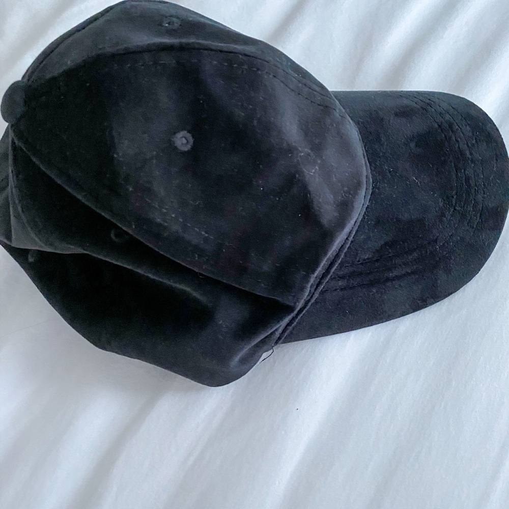 Francescas’s baseball hat